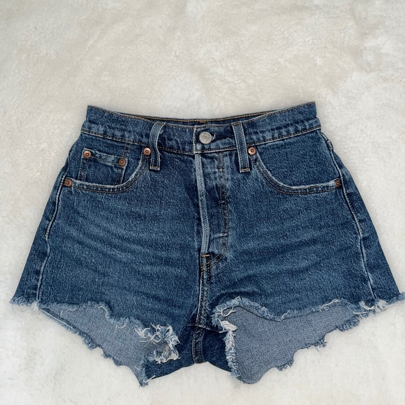 Levi's 501 shorts - Picture 3 of 5